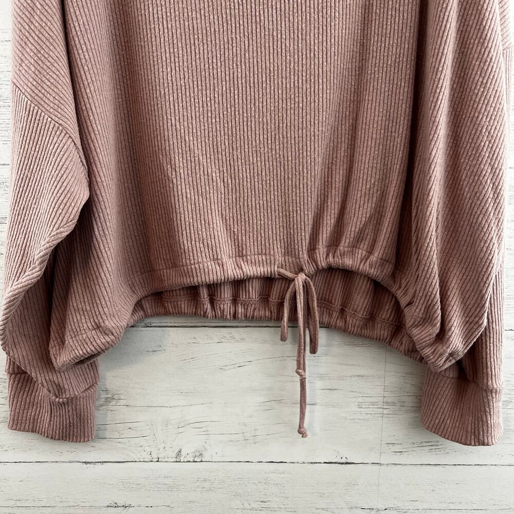 Express Pink Long Sleeve Pullover Sweater Size XL - Picture 5 of 7